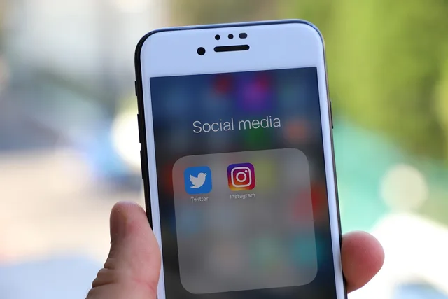 iphone, smartphone, social media, phone, mobile phone, icon, display, app, social networks, internet, social, facebook, instagram, twitter, instagram, twitter, twitter, twitter, twitter, twitter. How to brief a social media agency (UK campaign checklist)